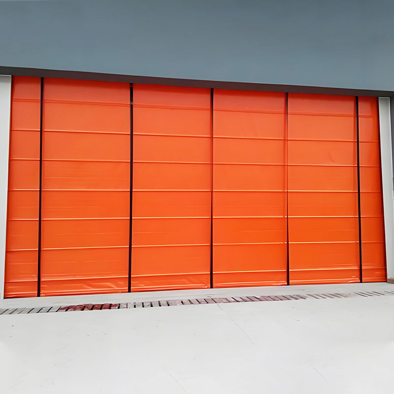 Rapid windproof folding door